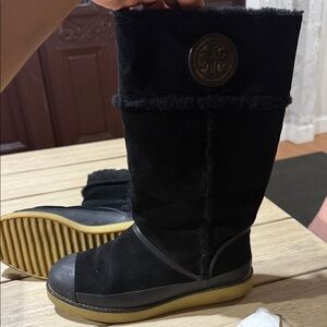 Tory Burch Black Winter Boots with Tan Sole